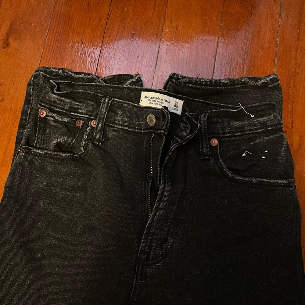 Abercrombie and Fitch the ankle straight ultra high rise size 00R 24